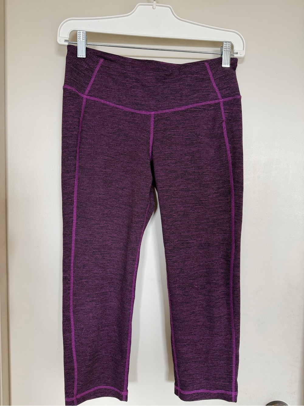 Old Navy Active Purple Cropped Yoga Leggings M